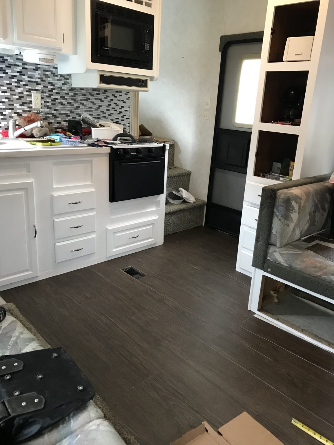 Awesome Camper Flooring Upgrade RVLIFEhacks